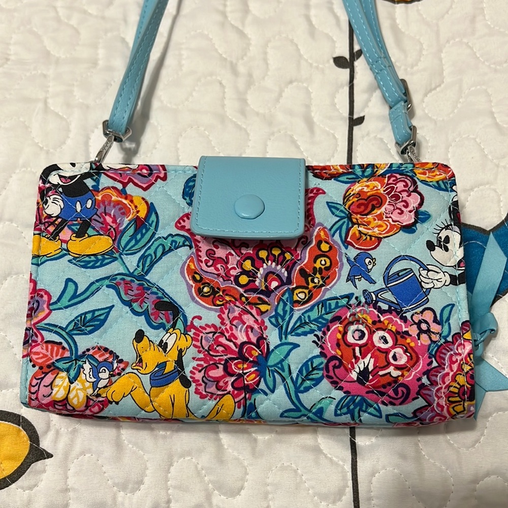 Disney Vera Bradley Deluxe All Together Crossbody